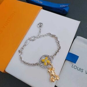 LOUIS VUITTON bracelet